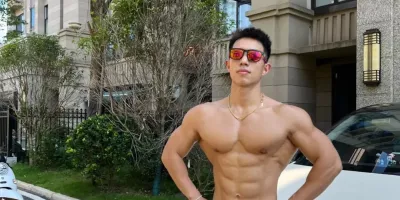 八块腹肌肌肉睡美人超绝了！