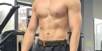 湖南192CM的伴郎太帅了！脱掉正装肌肉身材更诱人！