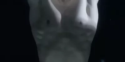 张彬彬难得晒腹肌，明明很宠粉却被粉丝吐槽？原因让人哭笑不得！