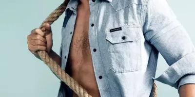 封神2的新老公被我锁定噜！麒麟臂叔圈天菜，居然是从SM出道的！