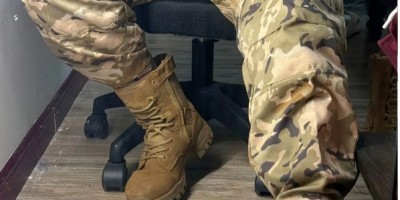 四川寸头退役教官直播，满满安全感！