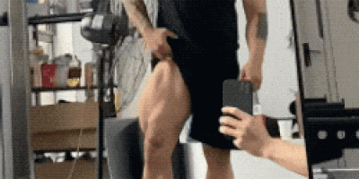 寸头猛男玩纯欲风！浙江教练花臂杀疯推特 网友：这是我能免费看的？