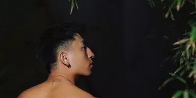 重庆185斯文小麦肤色体育生！在外野生，在家文雅