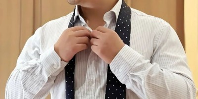 适合“正装男生”剪的3款潮流发型，硬朗帅气，成熟有魅力！