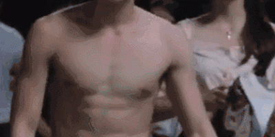 32岁欧豪近照曝光,正装斯文眼镜竟成叔圈天菜了?! 32岁欧豪近照曝光,正装斯文眼镜竟成叔圈天菜了?!