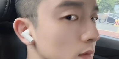 银行正装野生男穿私下穿运动裤自拍露实力! 银行正装野生男穿私下穿运动裤自拍露实力!