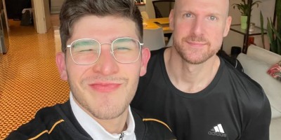 知名厂牌老板去世,圈内男星纷纷悼念... 知名厂牌老板去世,圈内男星纷纷悼念...