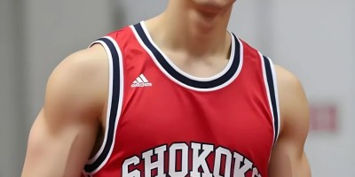 男生别沉迷“锡纸烫”发型了，2025剪这3款发型，干净帅气！