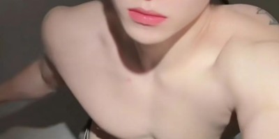 薄肌擦边顺直网红，想踩通讯录上位，最终被骂的濒临退网......