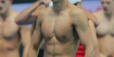 32岁宁泽涛最新肌肉大片，颜值身材真的太能打了！