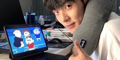 黑皮腹肌小哥当街换裤子！