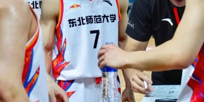 182cm篮球体育生被男记者采访过程! 182cm篮球体育生被男记者采访过程!