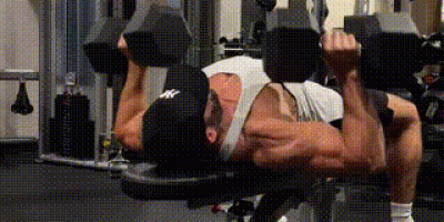 3个胸部训练动作，打造饱满大胸肌！