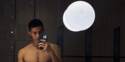 【10月精选】ins爆火的黑皮腹肌男模大尺度写真，翘臀腹肌19禁.....