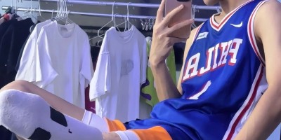 抽烟男太痞了！可口大面团胸肌！倒三角骑行男！斯文白袜体育生！| 鉴定网络热门帅哥