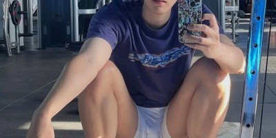 盯裆猫诱捕器！袒胸露乳超吸睛！猛男在沙滩上…… | 鉴定网络热门帅哥