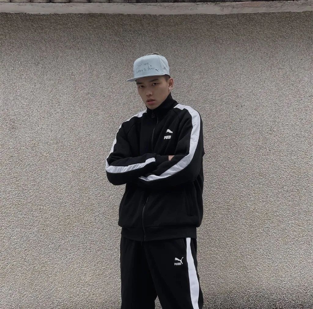 湖南寸头薄肌男大，又 man 又可爱！