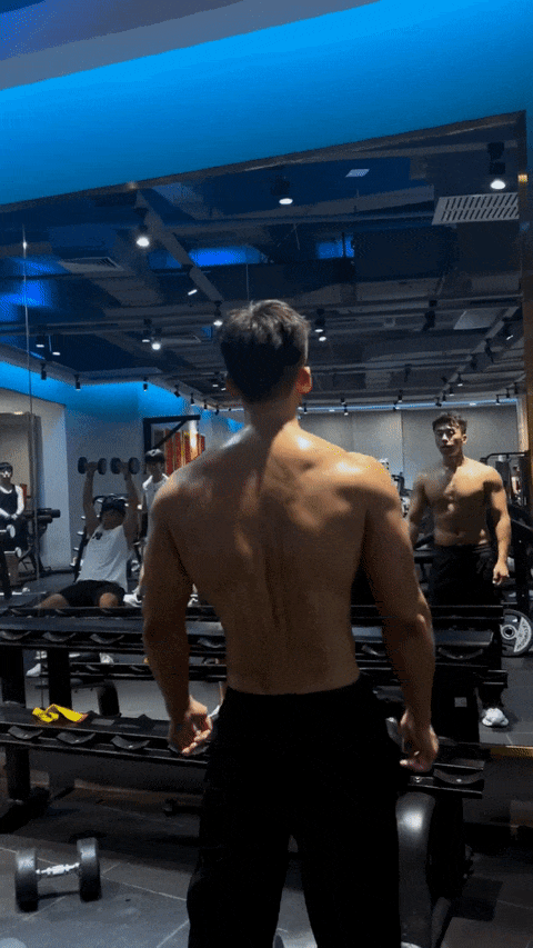 内蒙古肌肉男人，健硕身材人夫感 MAX 引热潮！