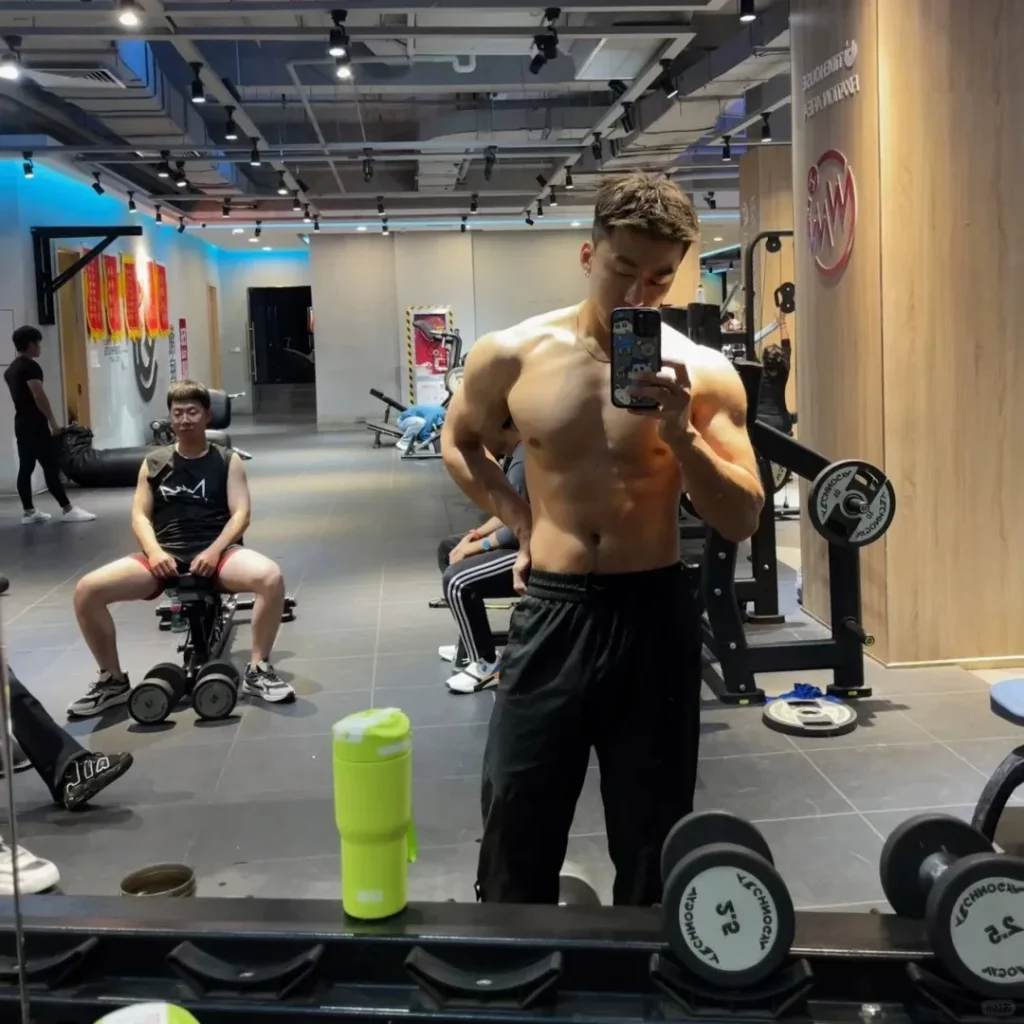 内蒙古肌肉男人，健硕身材人夫感 MAX 引热潮！