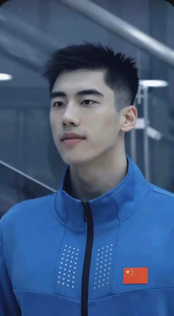 中南大学 187CM 男大天花板游泳体育生