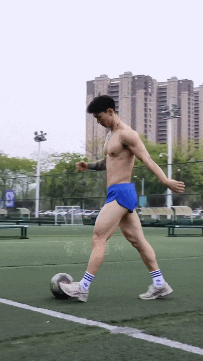 肌肉小哥私拍被骗了？他本人回应了！