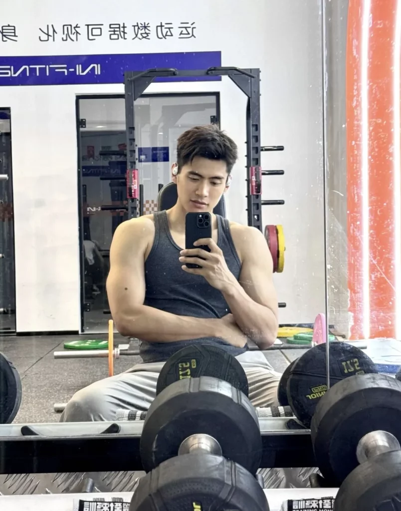 193cm 山东大鼻子体育生
