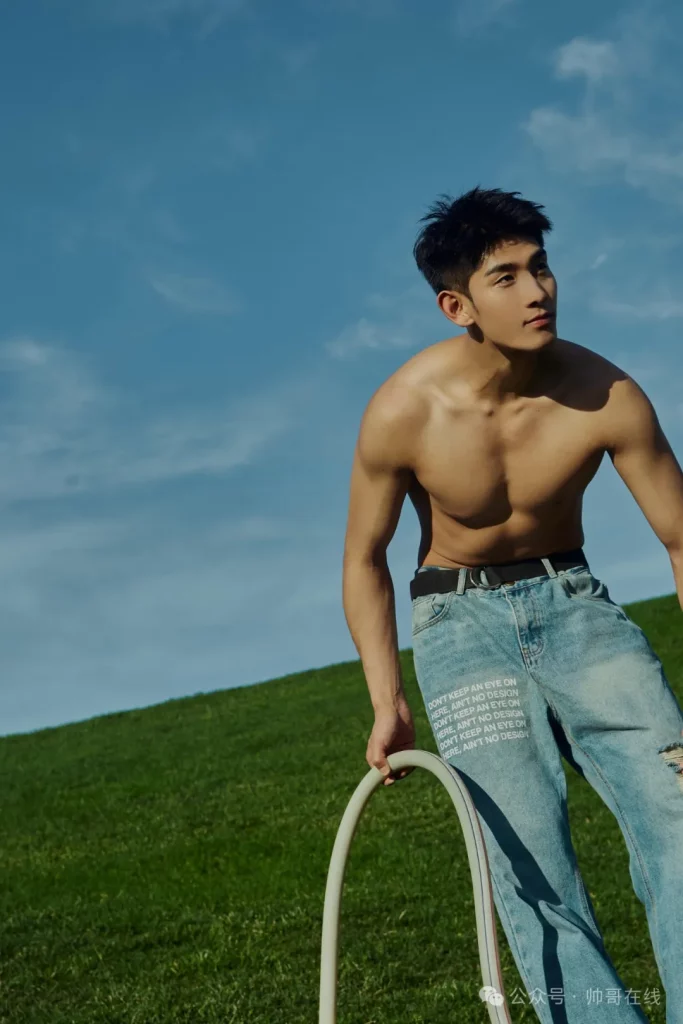 西安体院 187CM 肌肉体育生，还记得他吗？