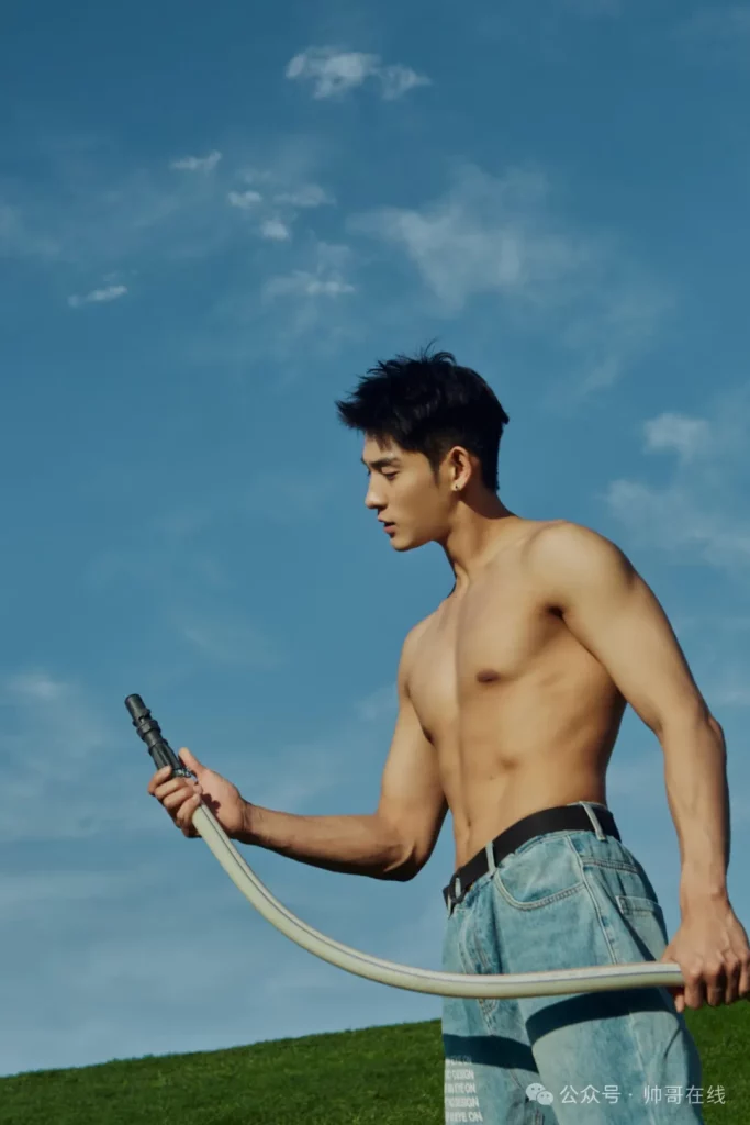 西安体院 187CM 肌肉体育生，还记得他吗？