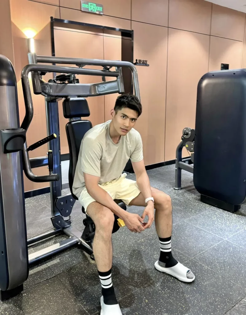 193cm 山东大鼻子体育生
