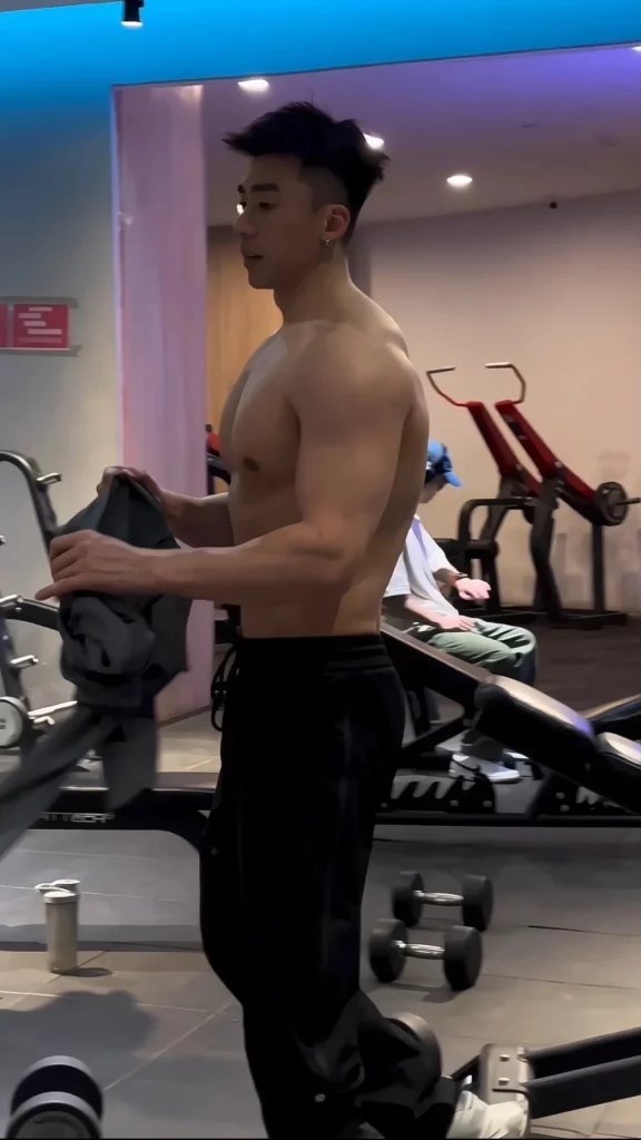 内蒙古肌肉男人，健硕身材人夫感 MAX 引热潮！