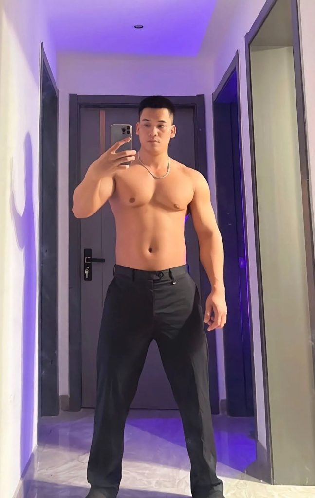 山东体院 185CM 壮男