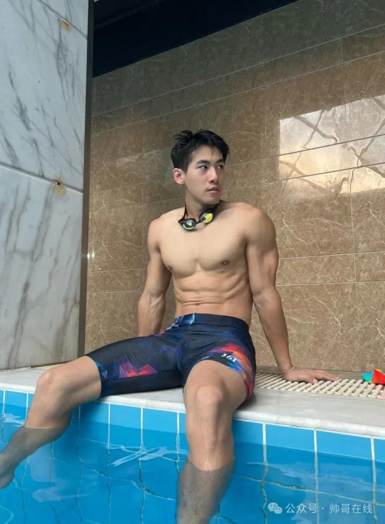 健身房帅男肌肉 CP