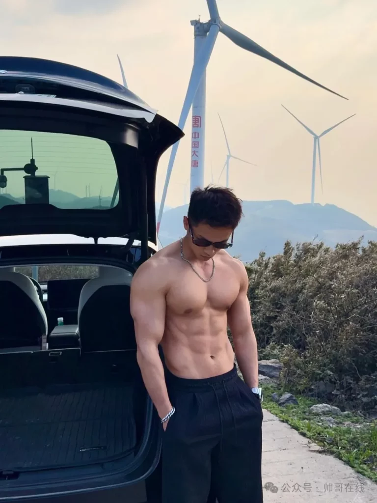 川渝黑皮八块腹肌健身私教，当你一天男朋友怎么样？