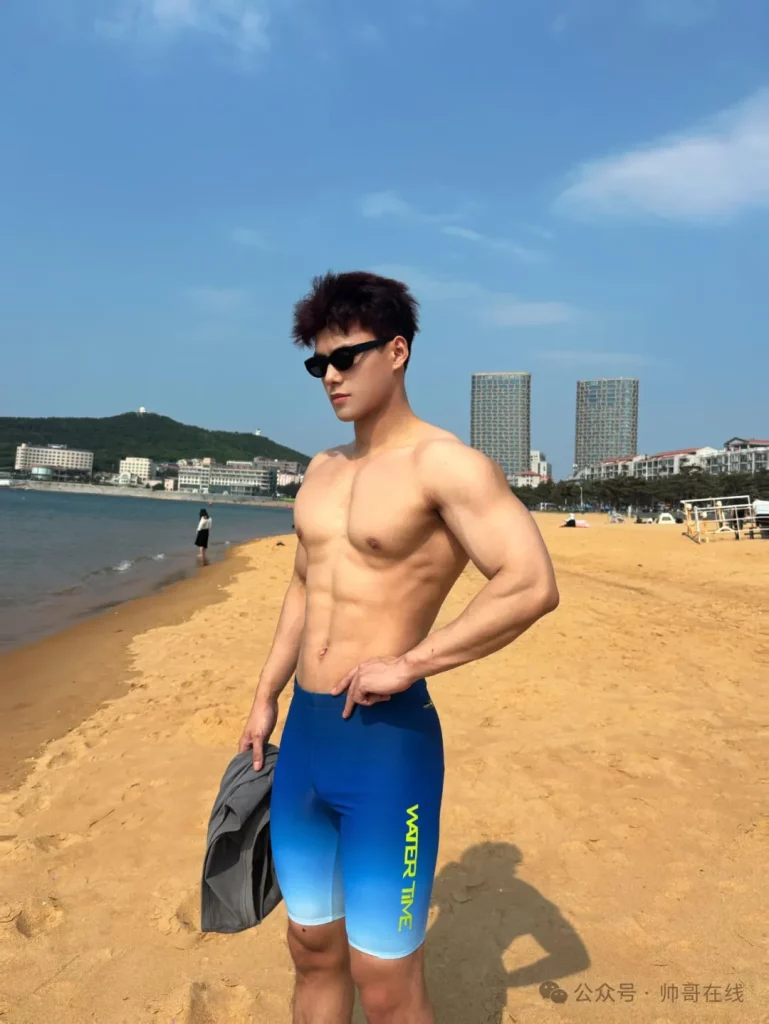 山东 185CM 薄肌模特帅哥，真男德代表！