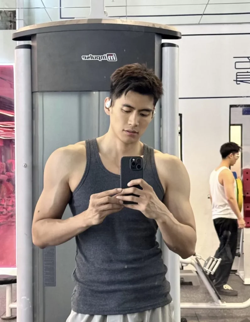 193cm 山东大鼻子体育生