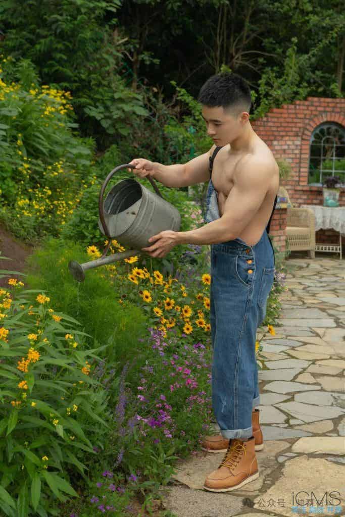 邻家运动肌肉弟弟的既视感