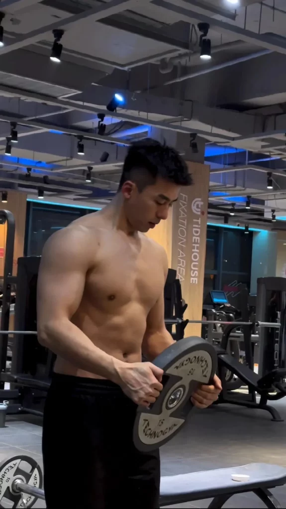 内蒙古肌肉男人，健硕身材人夫感 MAX 引热潮！