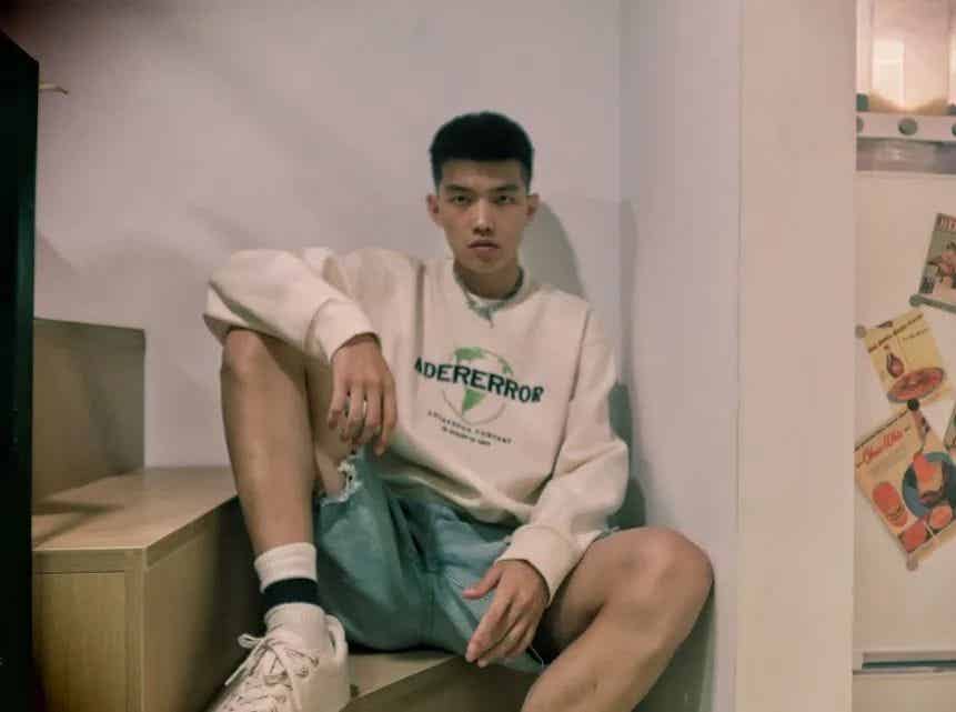 湖南寸头薄肌男大,又 man 又可爱! 湖南寸头薄肌男大,又 man 又可爱!