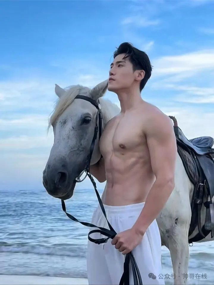 健身房帅男肌肉 CP