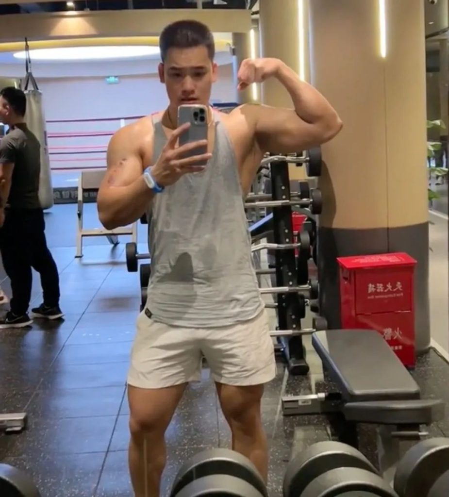 山东体院 185CM 壮男