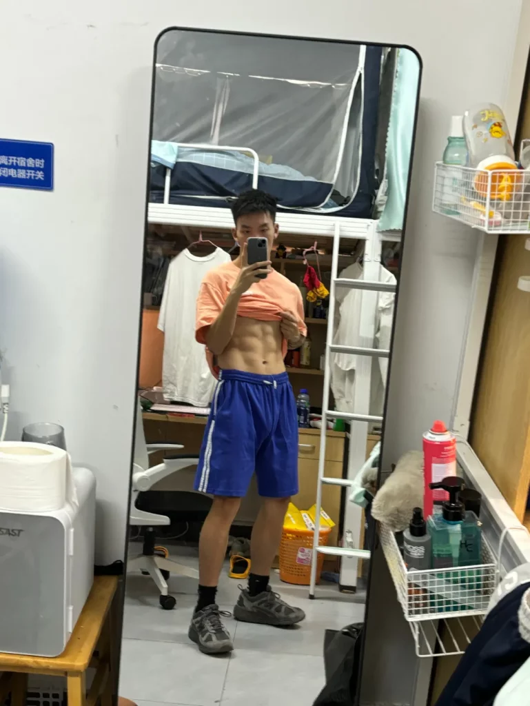 广州体育学院小腹肌体育生