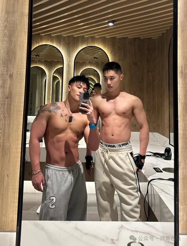 快乐加倍的 190CM 短发肌肉奶弟，太多人馋他的身子了！