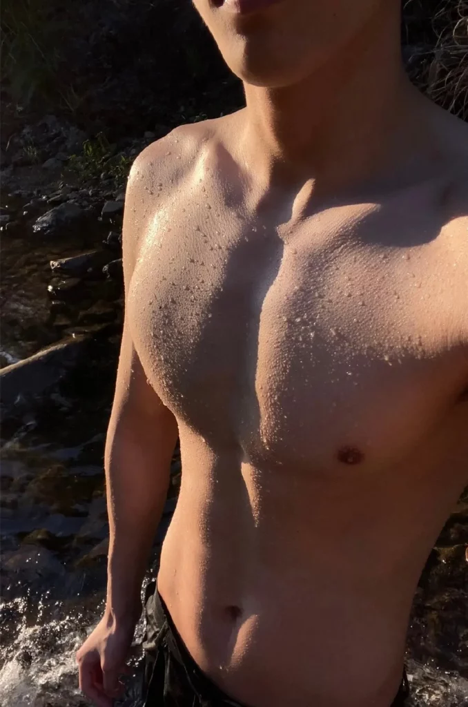 中南大学 187CM 男大天花板游泳体育生