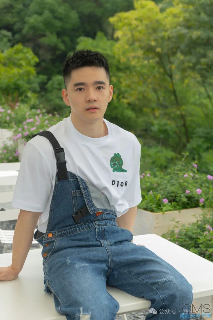 可狼可奶的帅哥，邻家运动男孩肌肉弟弟的既视感