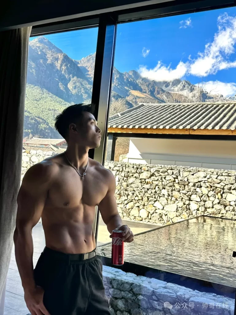 川渝黑皮八块腹肌健身私教，当你一天男朋友怎么样？