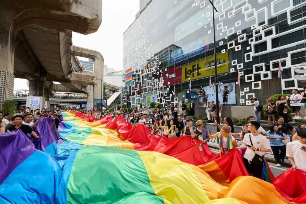 就为了泰国浴室？国内肌肉名媛怎么又集体往曼谷飞？