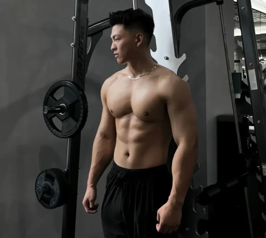 江苏 185CM 肌肉帅哥直播