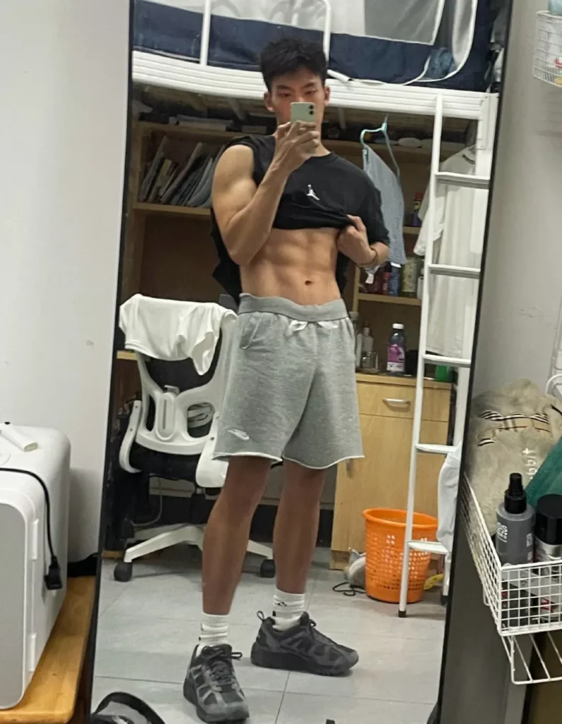 广州体育学院小腹肌体育生