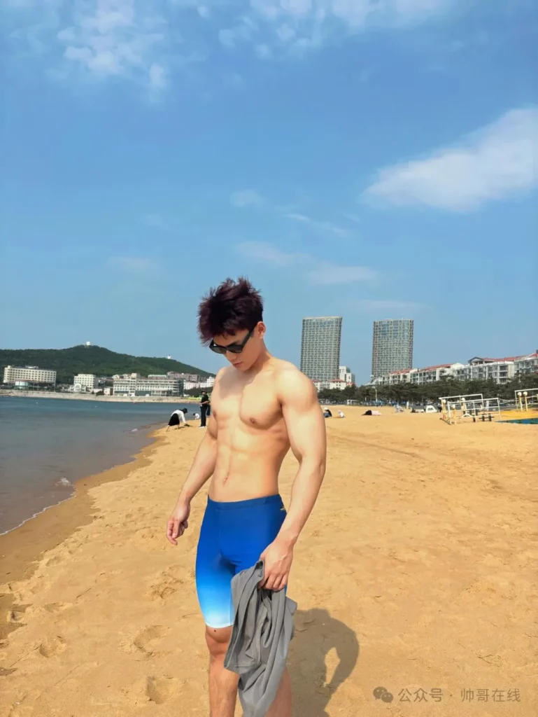 山东 185CM 薄肌模特帅哥，真男德代表！