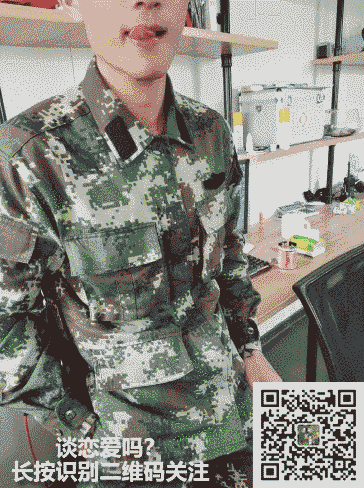 参加铁人三项运动男大湿透大实力藏不住，长的太太顶啦！